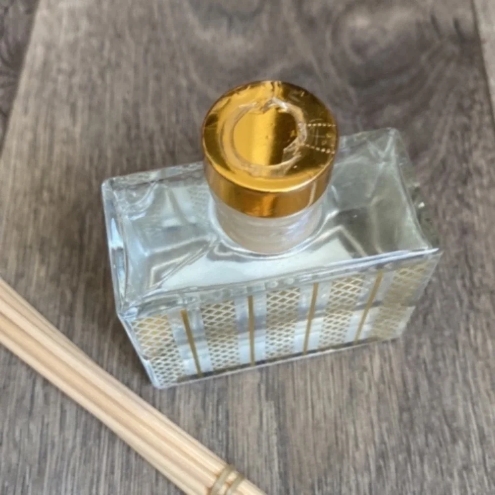 Nest Fragrances Small Room Reed Diffuser Birchwood Pine 1.3 oz New sealed NO BOX